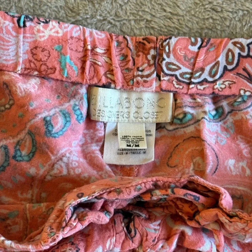 Billabong Designers Closet Pink Paisley Wide Leg Flare Pants Womens Medium - Picture 3 of 9